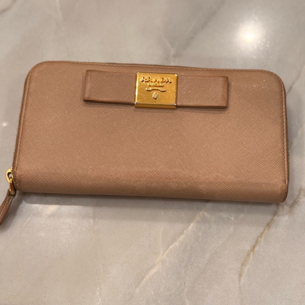 ❤️Prada - Saffiano Long Zip Wallet